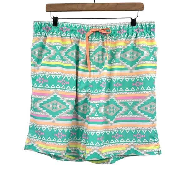 Chubbies Men's En Fuego 7" Southwestern Print Elastic Mesh Lined Swim Trunks - Picture 3 of 11